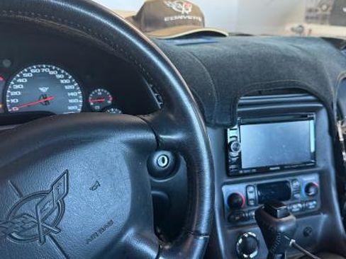 Used 2002 Chevrolet Corvette Coupe w/ Preferred Equipment Group2 image 13