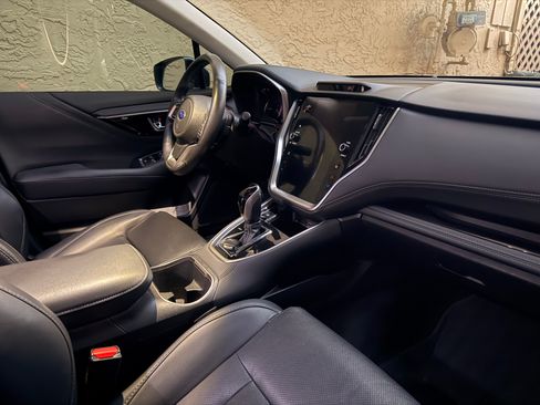 Used 2023 Subaru Outback Limited image 19