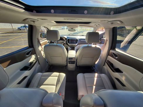 Used 2017 GMC Acadia SLT image 8