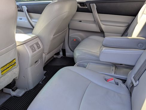 Used 2008 Toyota Highlander Sport AWD/4WD image 12