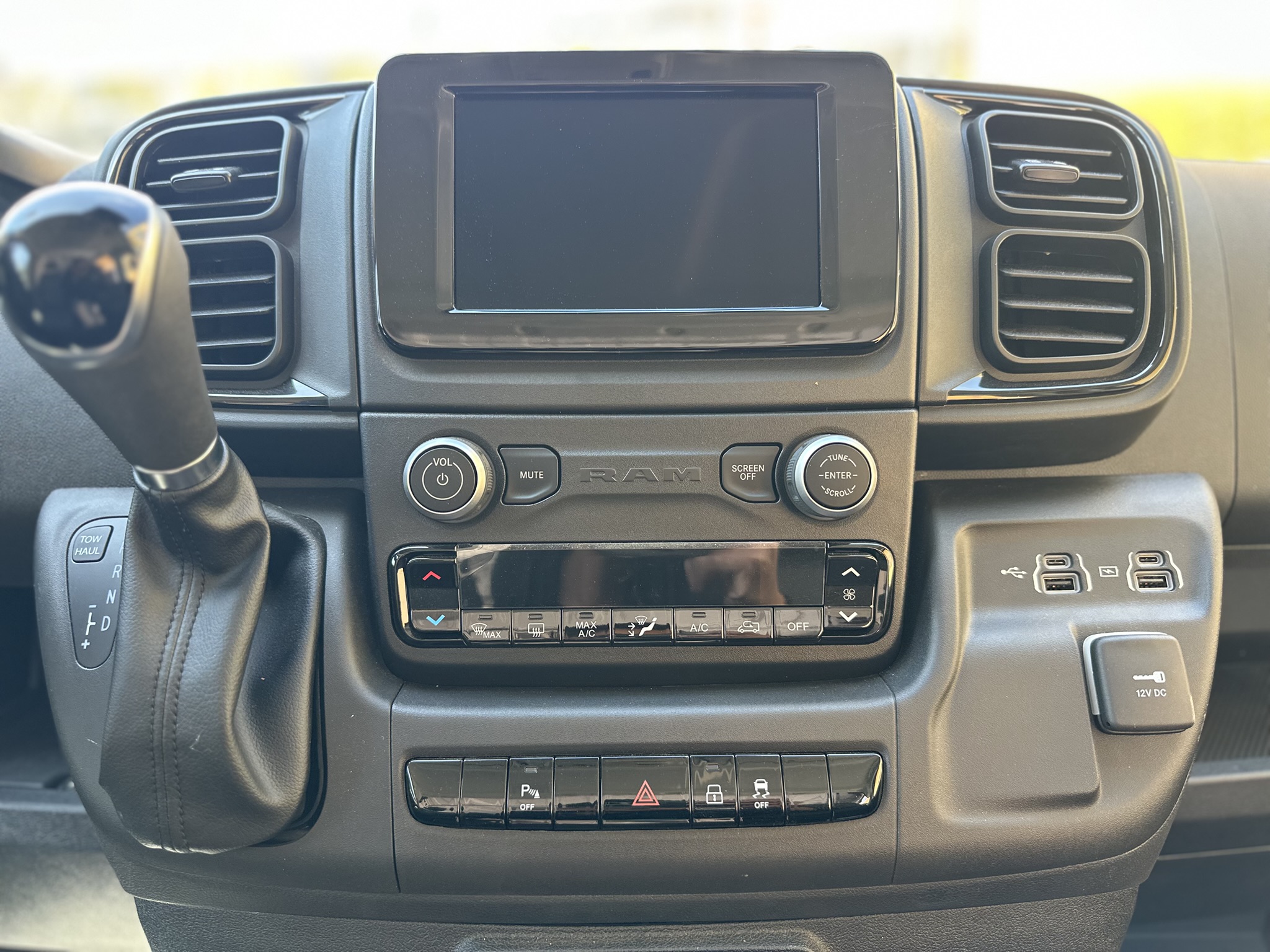 Used 2022 RAM ProMaster 2500 w/ Interior LED Lighting Group FWD image 6