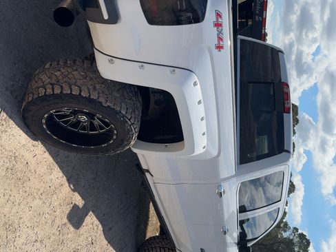 Used 2017 Chevrolet Silverado 2500 High Country w/ Duramax Plus Package image 4