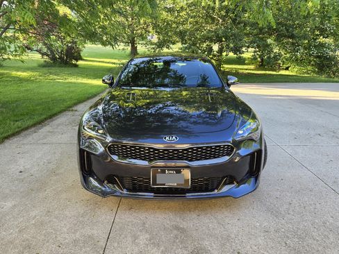 Used 2019 Kia Stinger GT AWD/4WD image 10