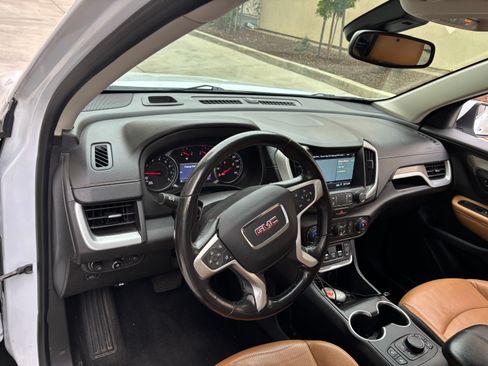 Used 2021 GMC Terrain SLT FWD image 13