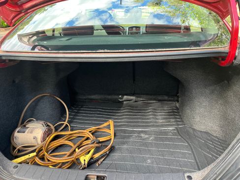 Used 2018 Nissan Versa SV FWD image 21