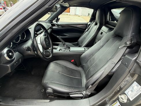 Used 2023 MAZDA MX-5 Miata Grand Touring RWD image 12
