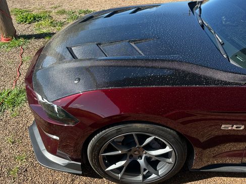 Used 2018 Ford Mustang GT Premium w/ Equipment Group 401A image 2