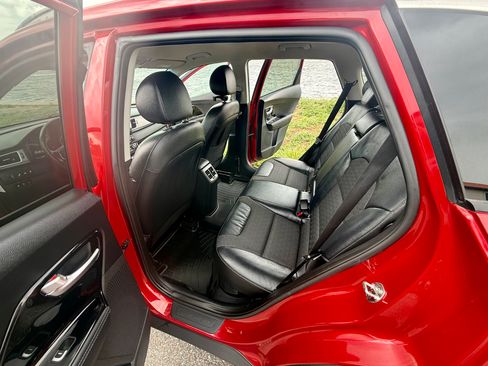 Used 2019 Kia Niro EX FWD image 17