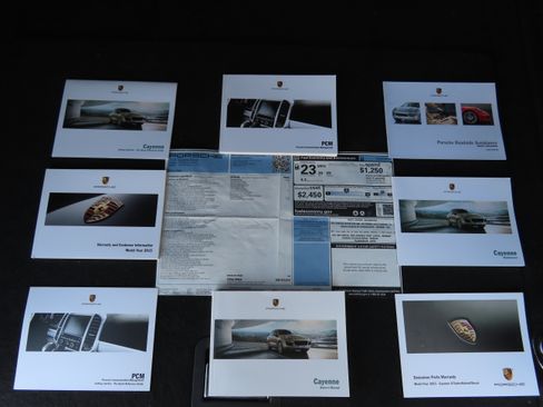 Used 2015 Porsche Cayenne Diesel w/ Premium Package image 21