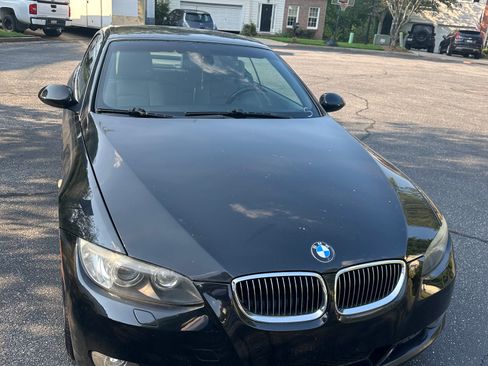 Used 2009 BMW 328i Convertible image 1