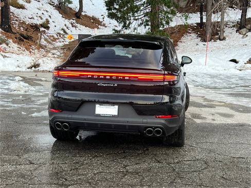 Used 2026 Porsche Cayenne S AWD/4WD image 29