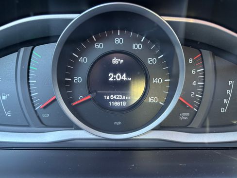 Used 2017 Volvo XC60 T5 Inscription image 16