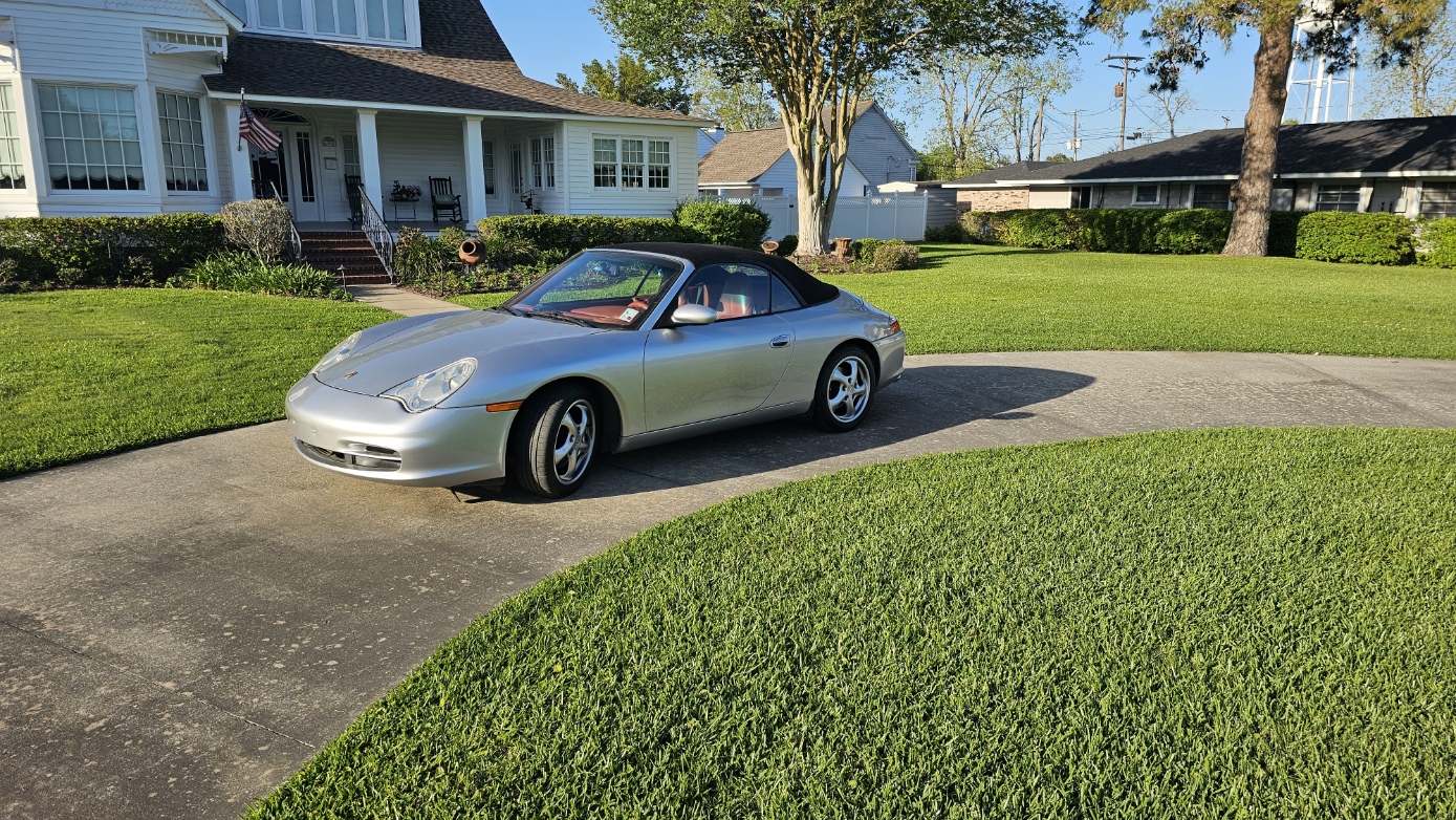 Used 2003 Porsche 911 Carrera 4 AWD/4WD image 2