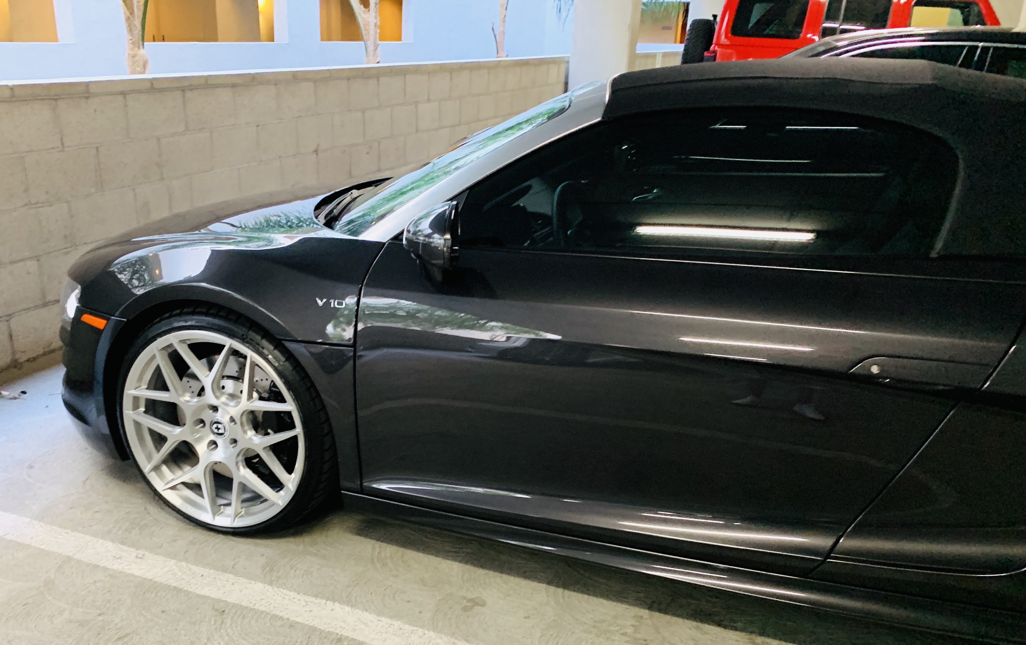 Used 2012 Audi R8 V10 AWD/4WD image 17
