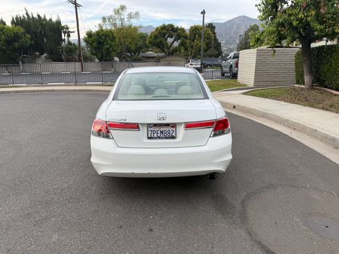 Used 2011 Honda Accord LX image 4