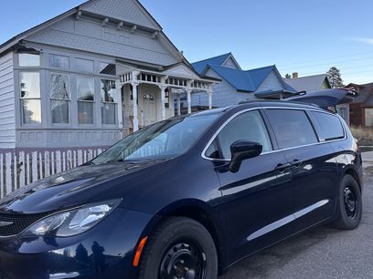 Used 2020 Chrysler Voyager Lxi