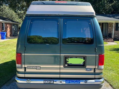 Used 1997 Ford E-150 and Econoline 150 image 9
