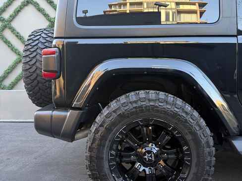 Used 2021 Jeep Wrangler Sport image 16