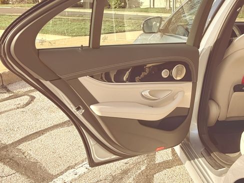 Used 2021 Mercedes-Benz E 450 4MATIC Sedan image 15