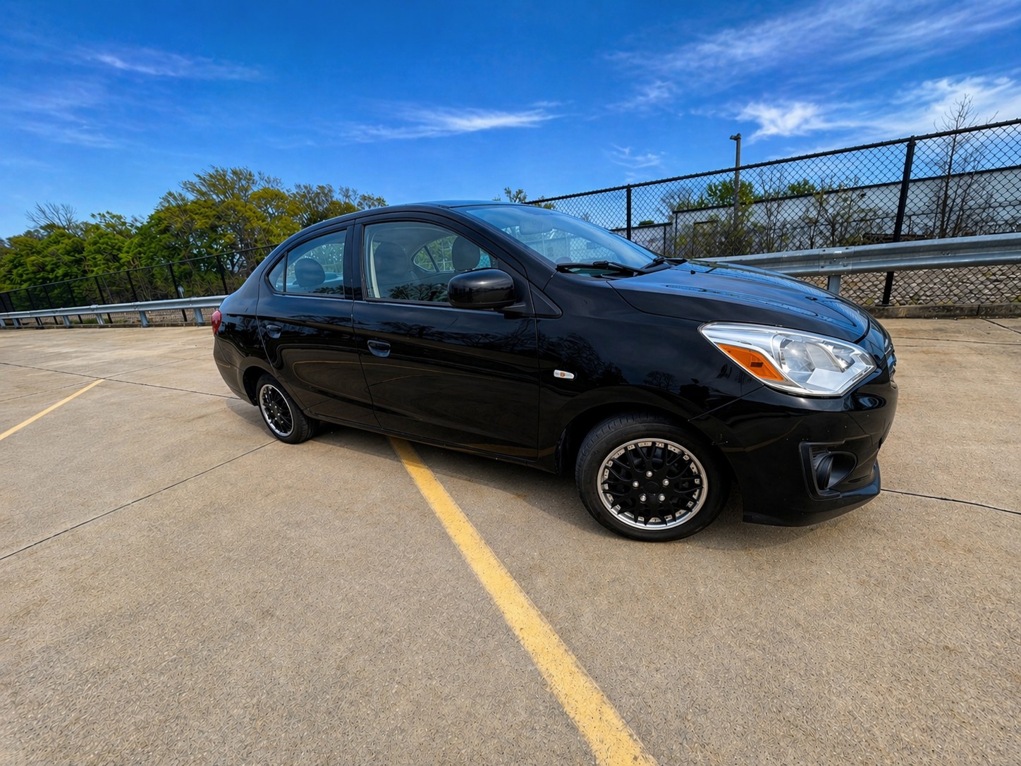 Used 2018 Mitsubishi Mirage G4 ES FWD image 1