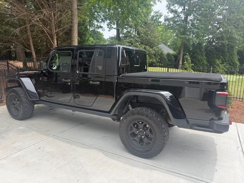 Used 2020 Jeep Gladiator Rubicon AWD/4WD image 12