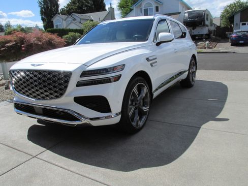 Used 2025 Genesis GV80 3.5T Prestige AWD/4WD image 4
