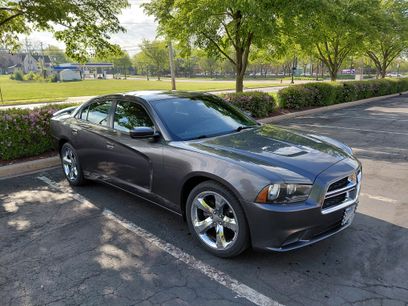 Used 2014 Dodge Charger SE