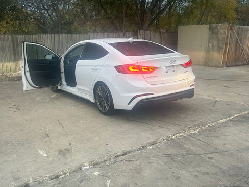 Used 2017 Hyundai Elantra Sport w/ Sport Premium Package 06 image 10