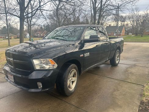 Used 2013 RAM 1500 Express image 1