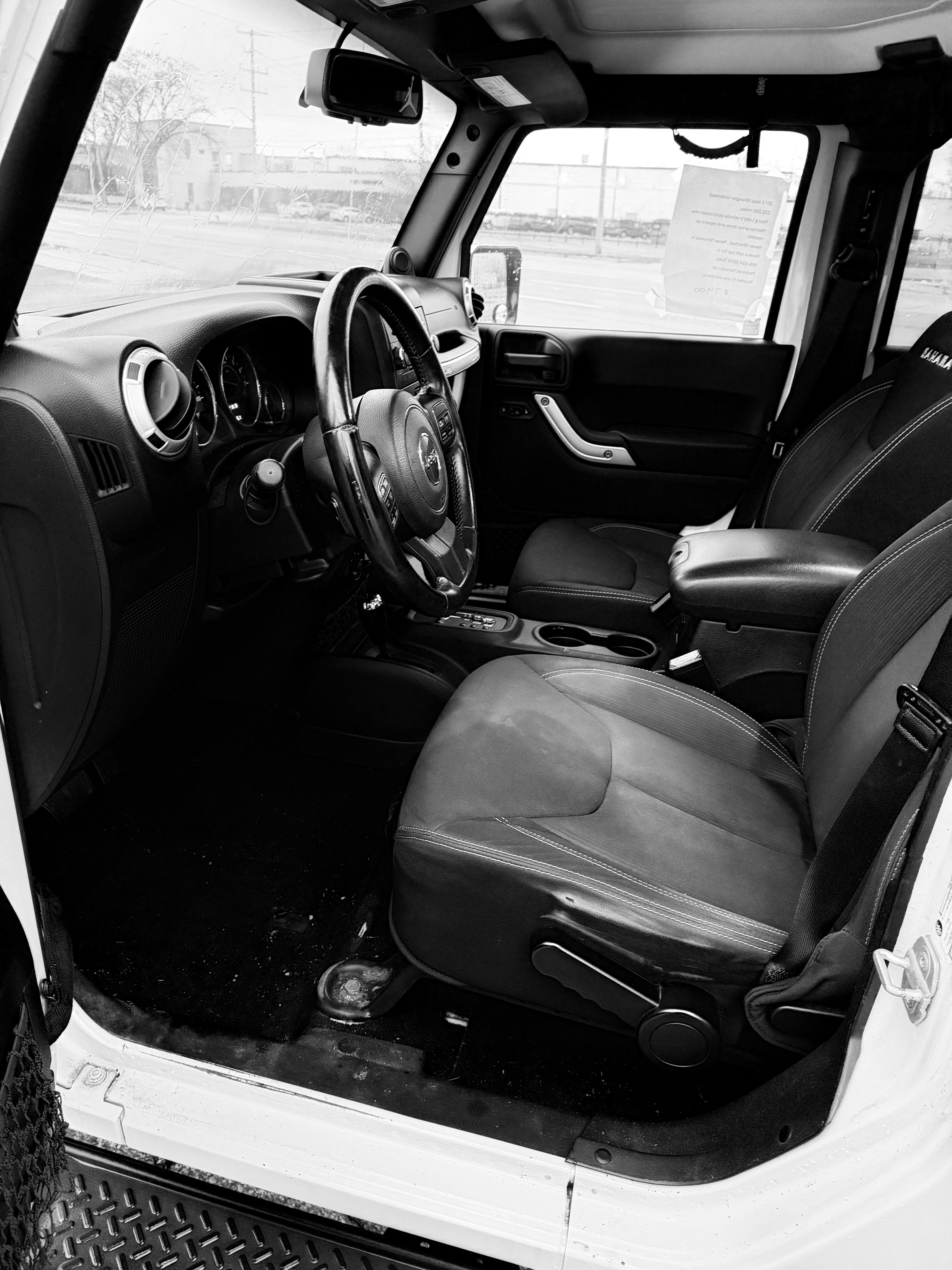 Used 2013 Jeep Wrangler Unlimited Sahara w/ Dual Top Group AWD/4WD image 13