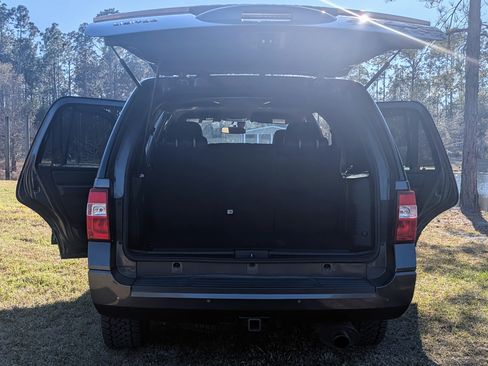 Used 2017 Ford Expedition Limited image 14