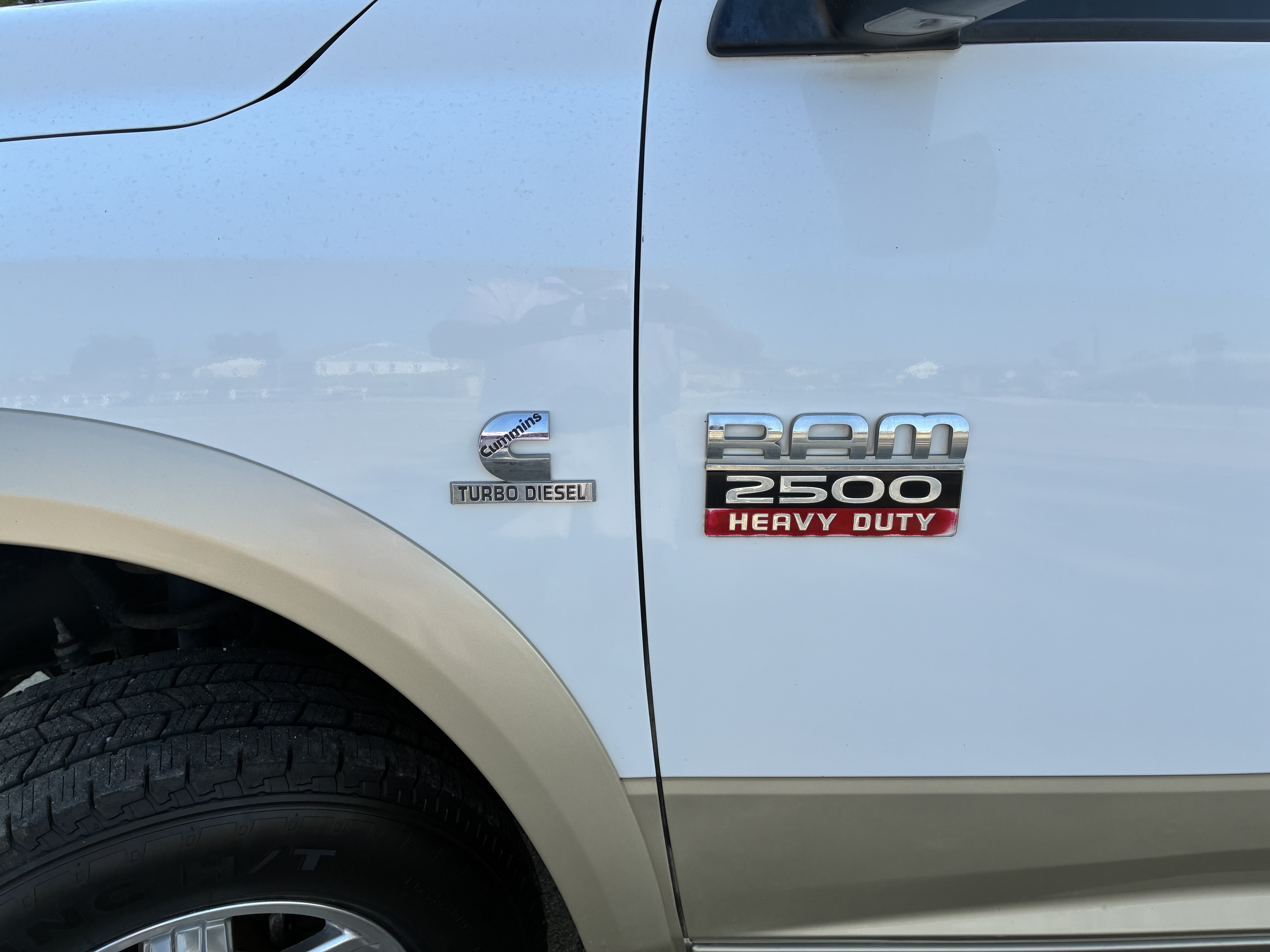 Used 2011 RAM 2500 Laramie AWD/4WD image 13