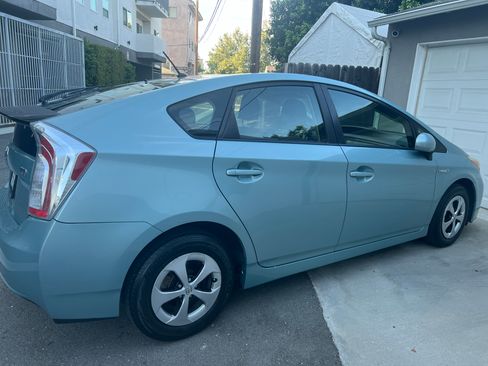 Used 2013 Toyota Prius Three image 6