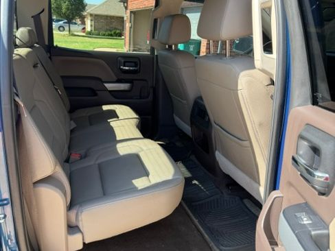 Used 2018 Chevrolet Silverado 1500 LTZ Z71 w/ LTZ Plus Package AWD/4WD image 4