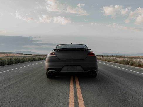 Used 2014 Porsche Panamera Turbo Executive image 8