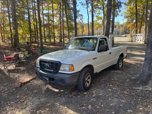 Used 2011 Ford Ranger XL image 5