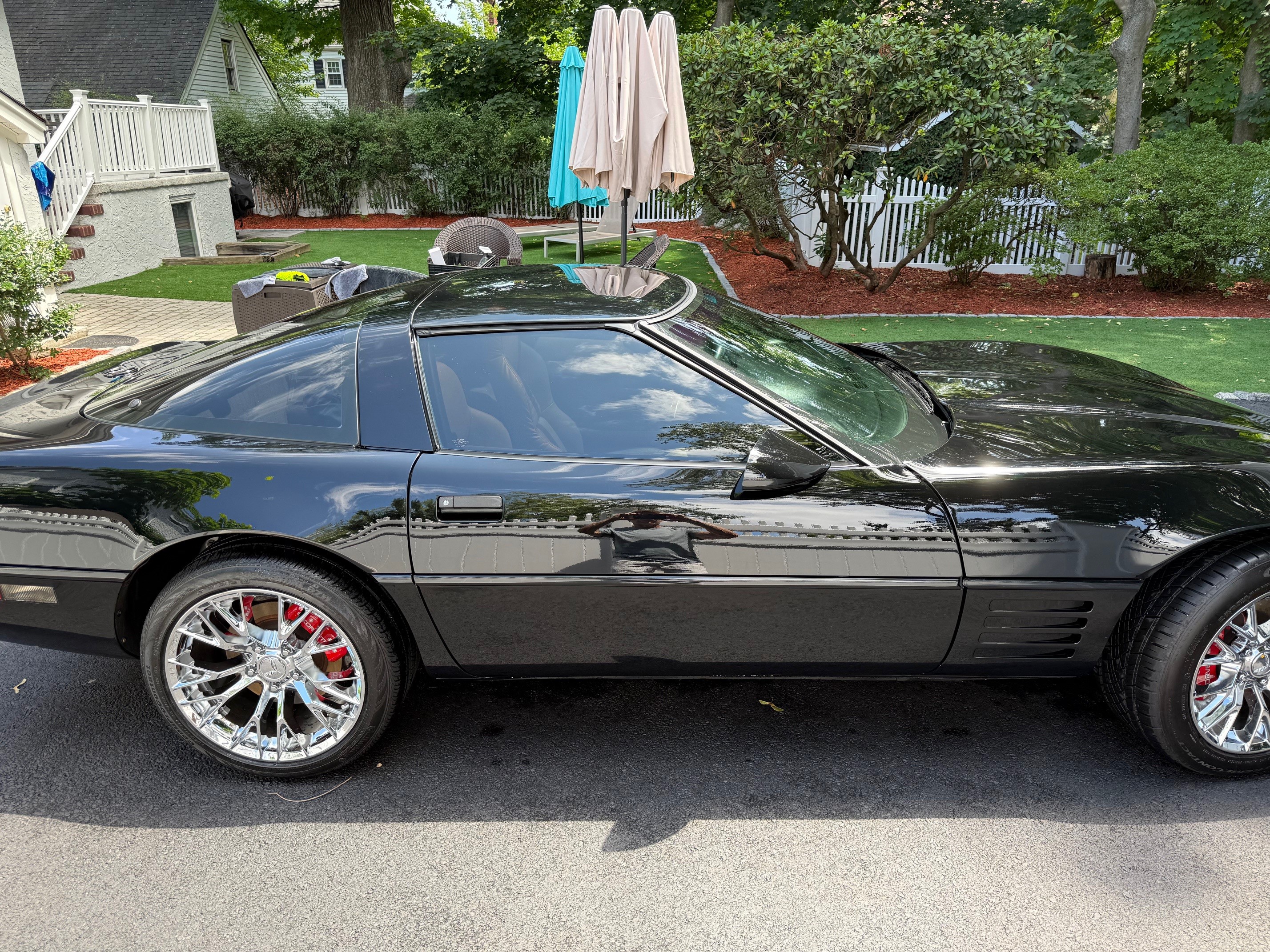 Used 1994 Chevrolet Corvette Coupe RWD image 2