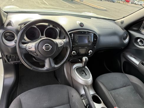 Used 2011 Nissan Juke SV image 6