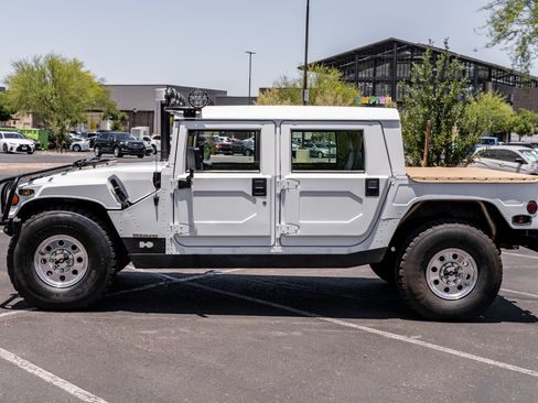 Used 1994 HUMMER H1 4-Door Hard Top AWD/4WD image 2