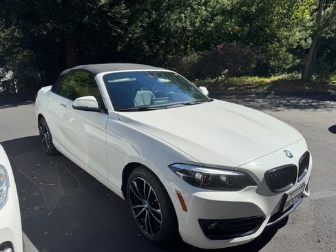 Used 2020 BMW 230i xDrive Convertible image 5