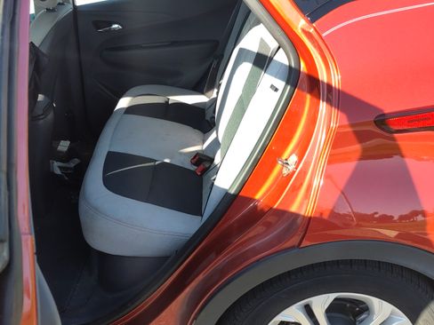 Used 2020 Chevrolet Bolt LT image 8