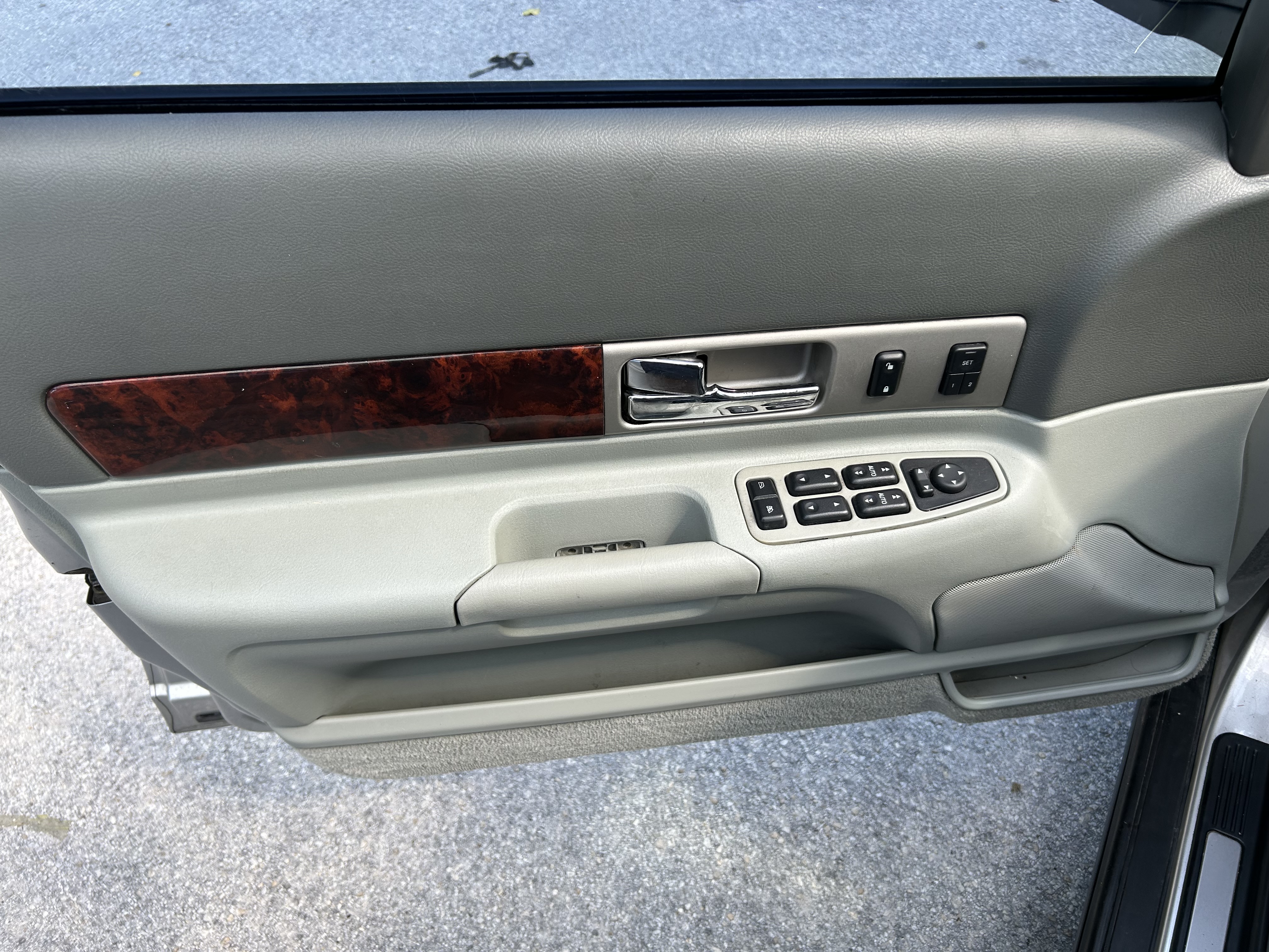 Used 2003 Lincoln LS RWD image 8