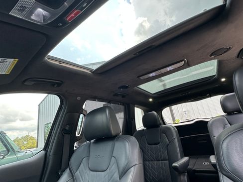 Used 2024 Kia Telluride SX Prestige X-Pro AWD/4WD image 23
