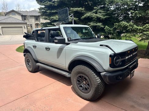 Used 2023 Ford Bronco Wildtrak AWD/4WD image 2