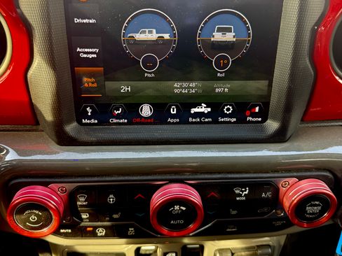 Used 2021 Jeep Gladiator Sport image 8