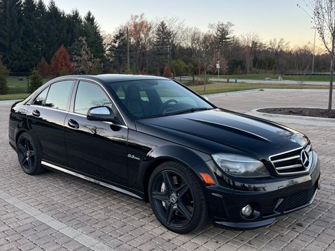 Used 2009 Mercedes-Benz C 63 AMG Sedan image 8