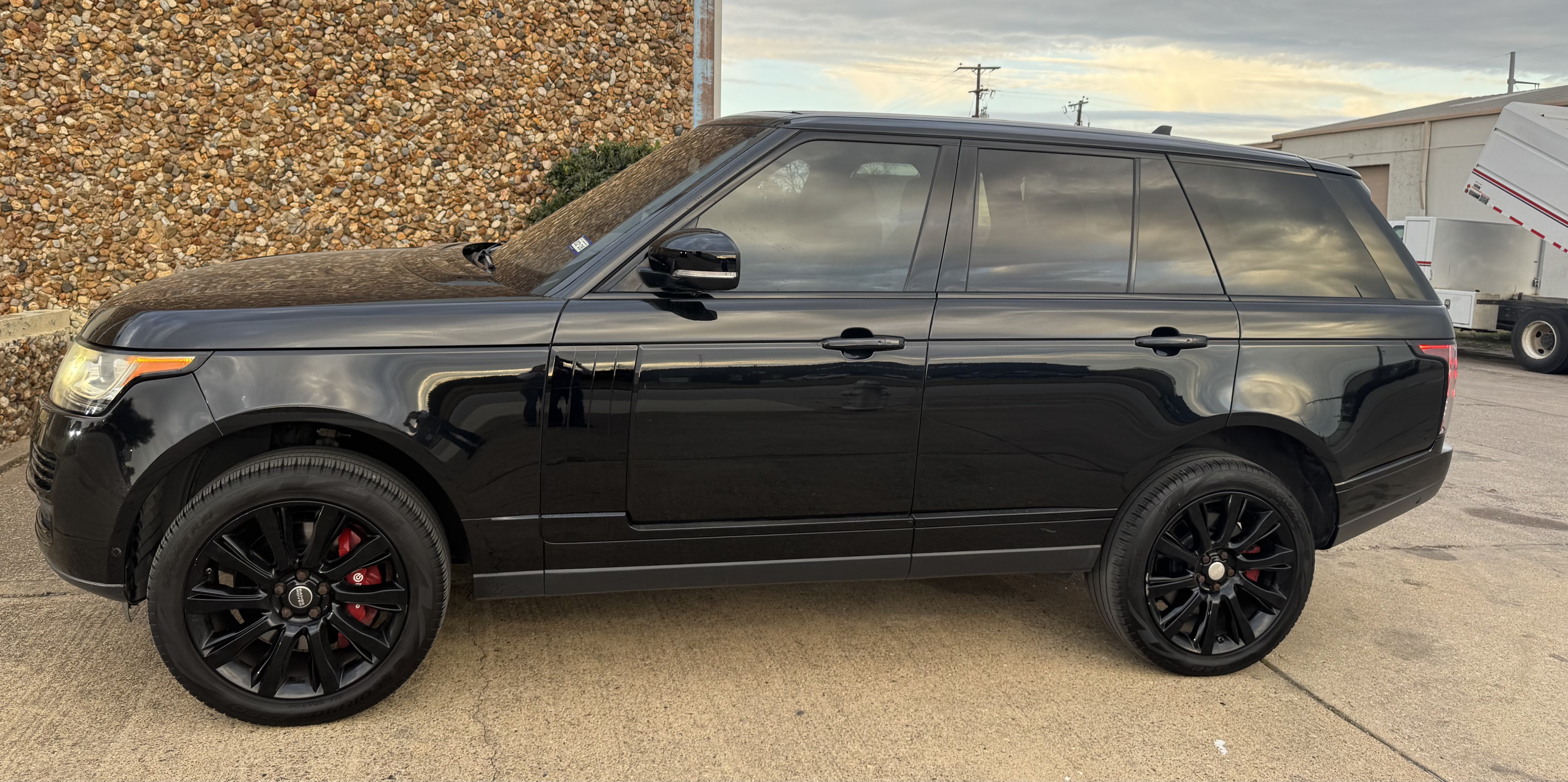 Used 2016 Land Rover Range Rover Supercharged AWD/4WD image 1
