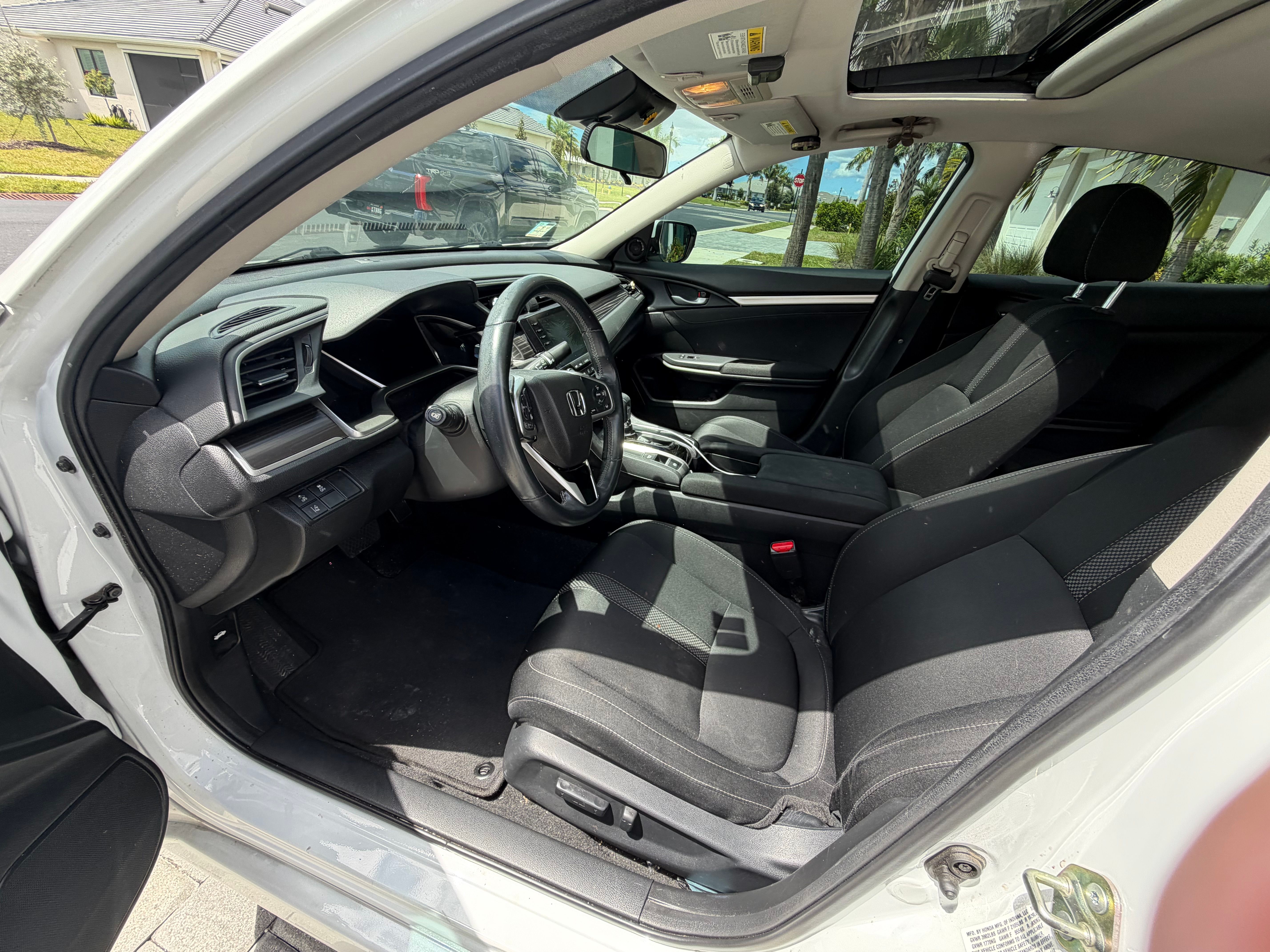 Used 2020 Honda Civic EX image 9