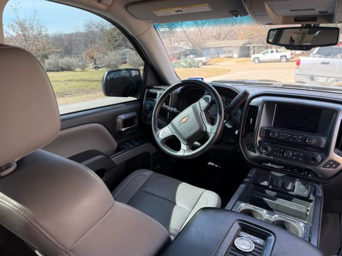 Used 2018 Chevrolet Silverado 1500 LTZ Z71 w/ Midnight Edition image 9