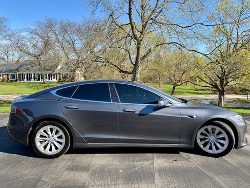 Used 2017 Tesla Model S 90D AWD/4WD image 5